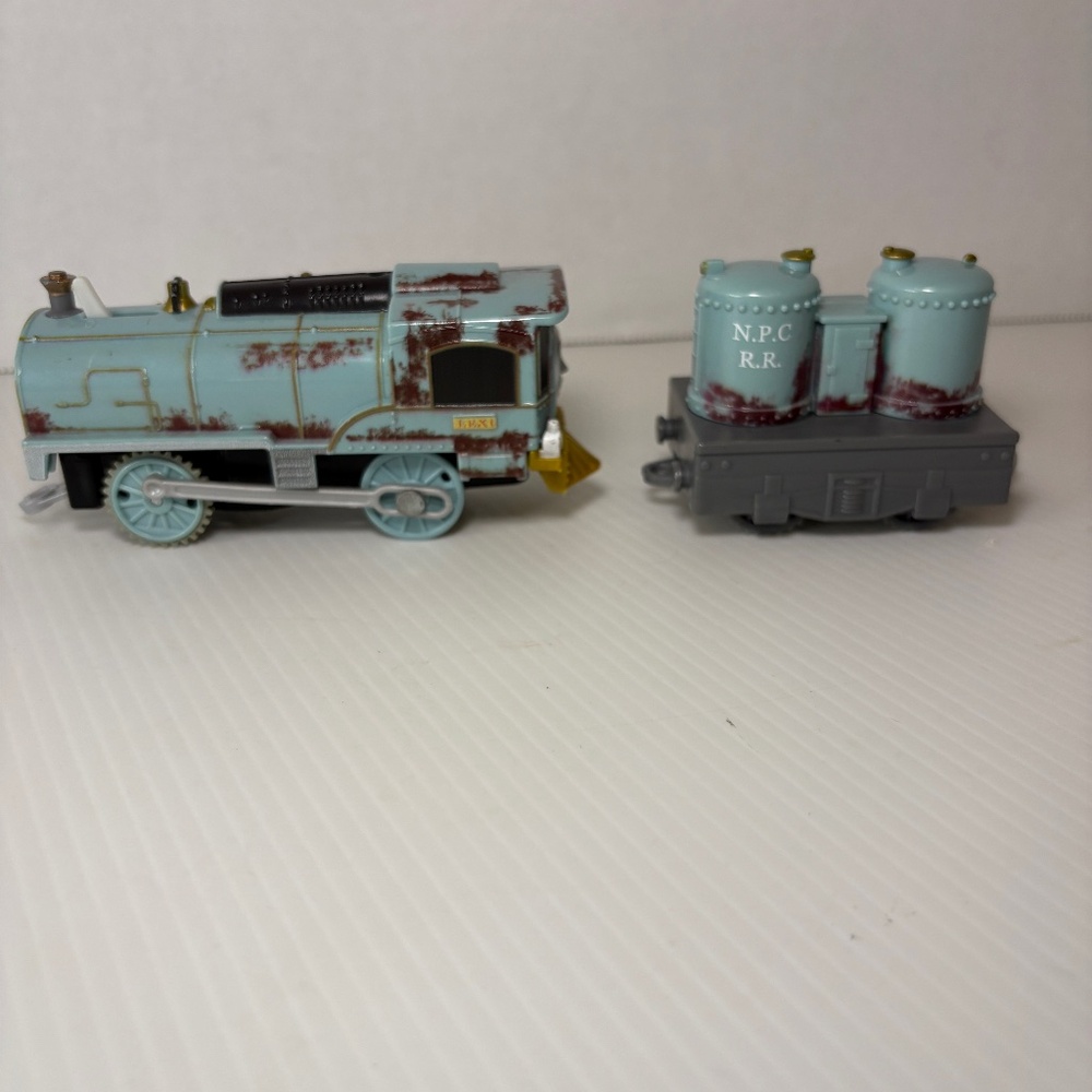 Thomas & Friends Trackmaster Motorized Lexi Engine & Tender 2013 WORKS - Picture 2 of 8